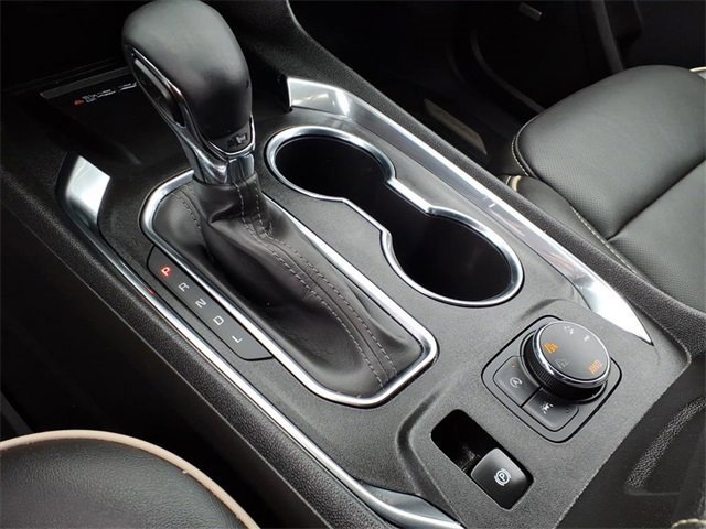 Used 2023 Chevrolet Traverse Premier w/ Redline Edition image 17