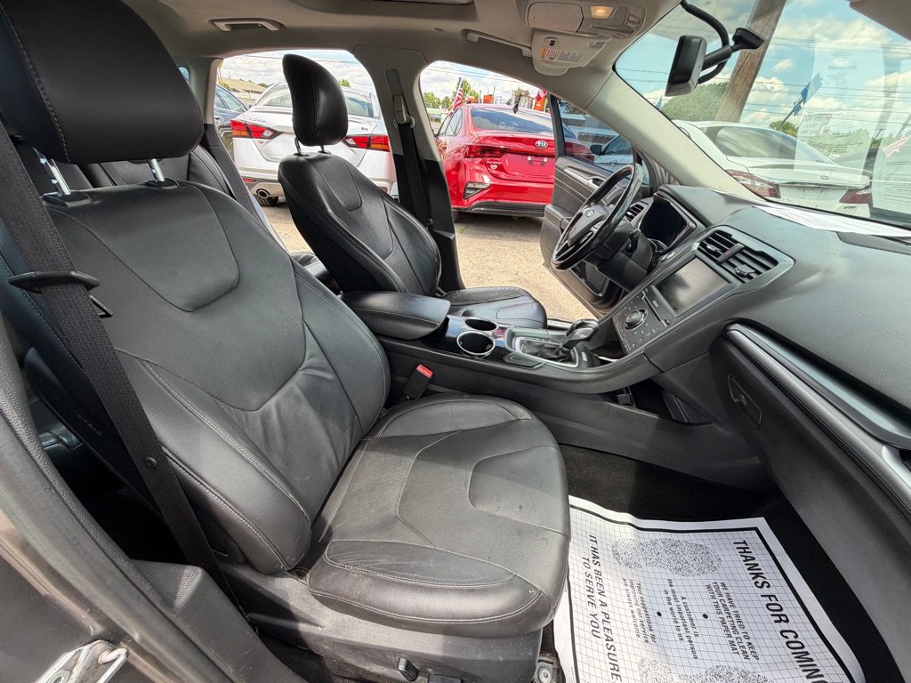 Used 2013 Ford Fusion Titanium FWD image 10