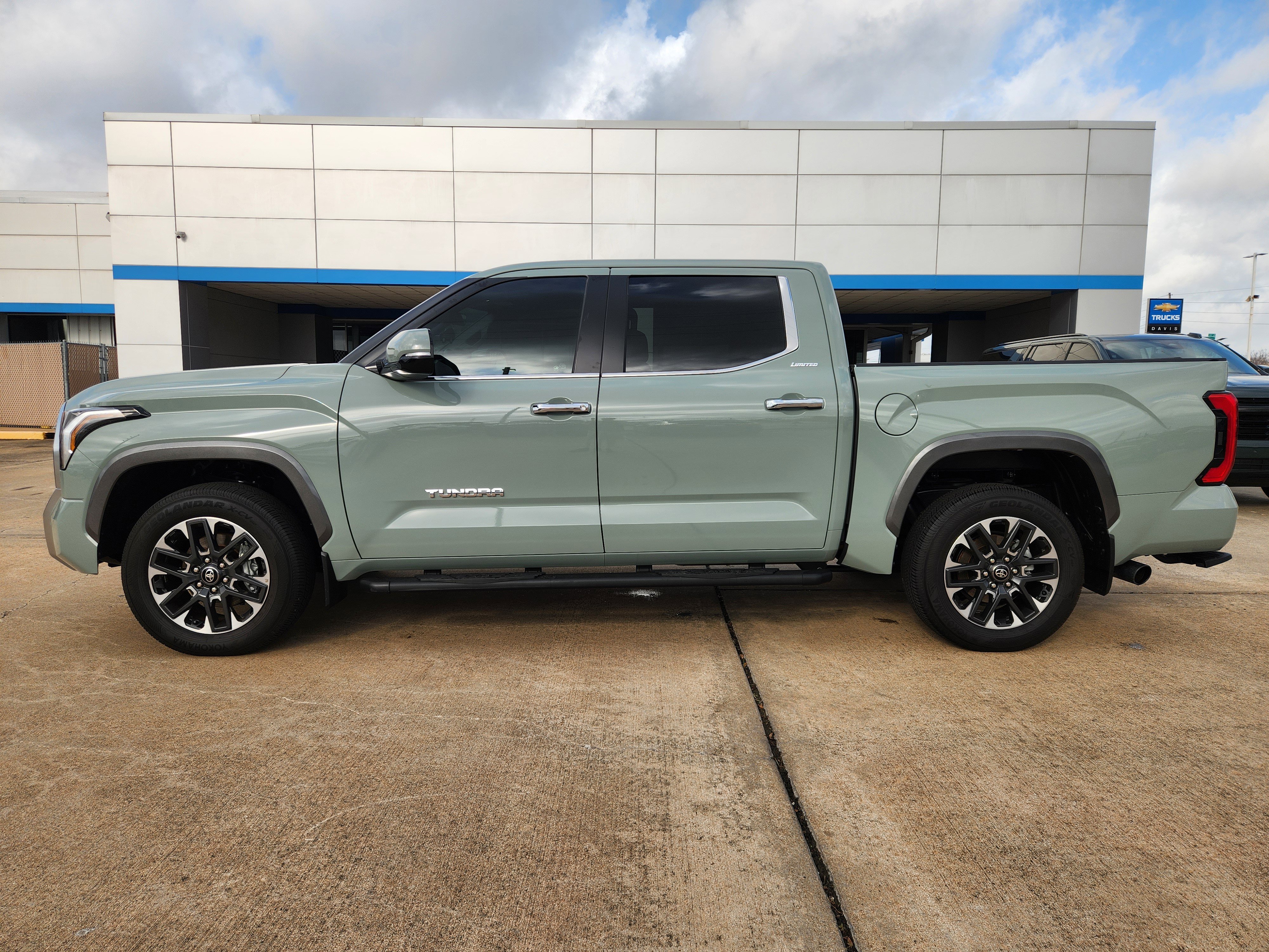 Used 2026 Toyota Tundra Limited image 5