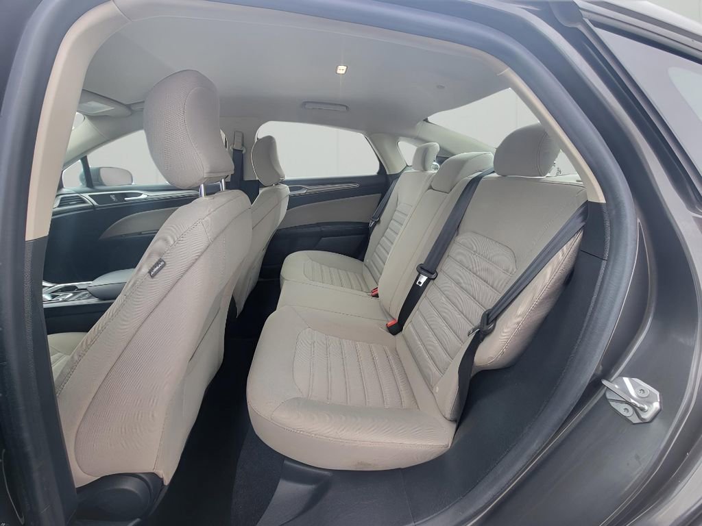 Used 2018 Ford Fusion S image 25