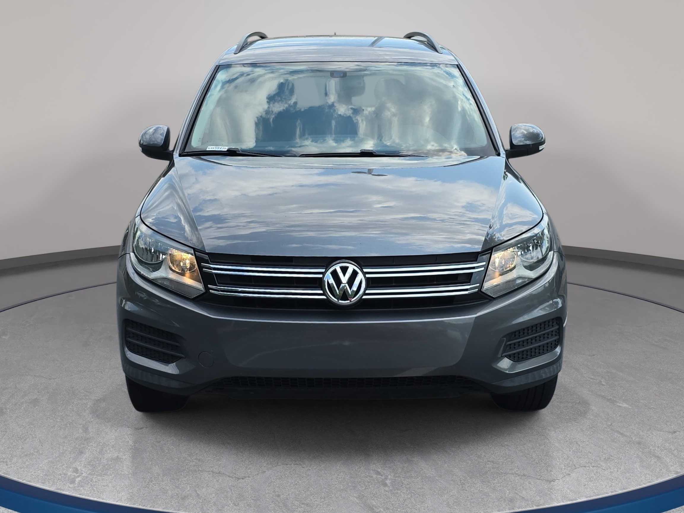 Used 2016 Volkswagen Tiguan S AWD/4WD image 2