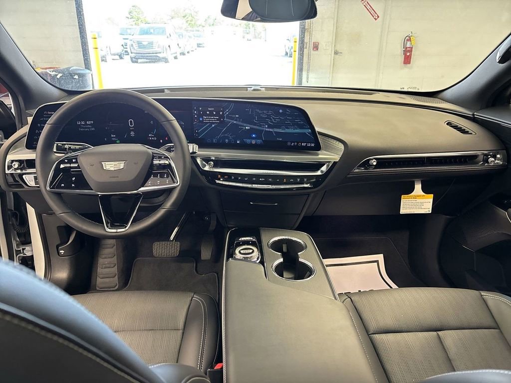 New 2025 Cadillac Lyriq Luxury image 21