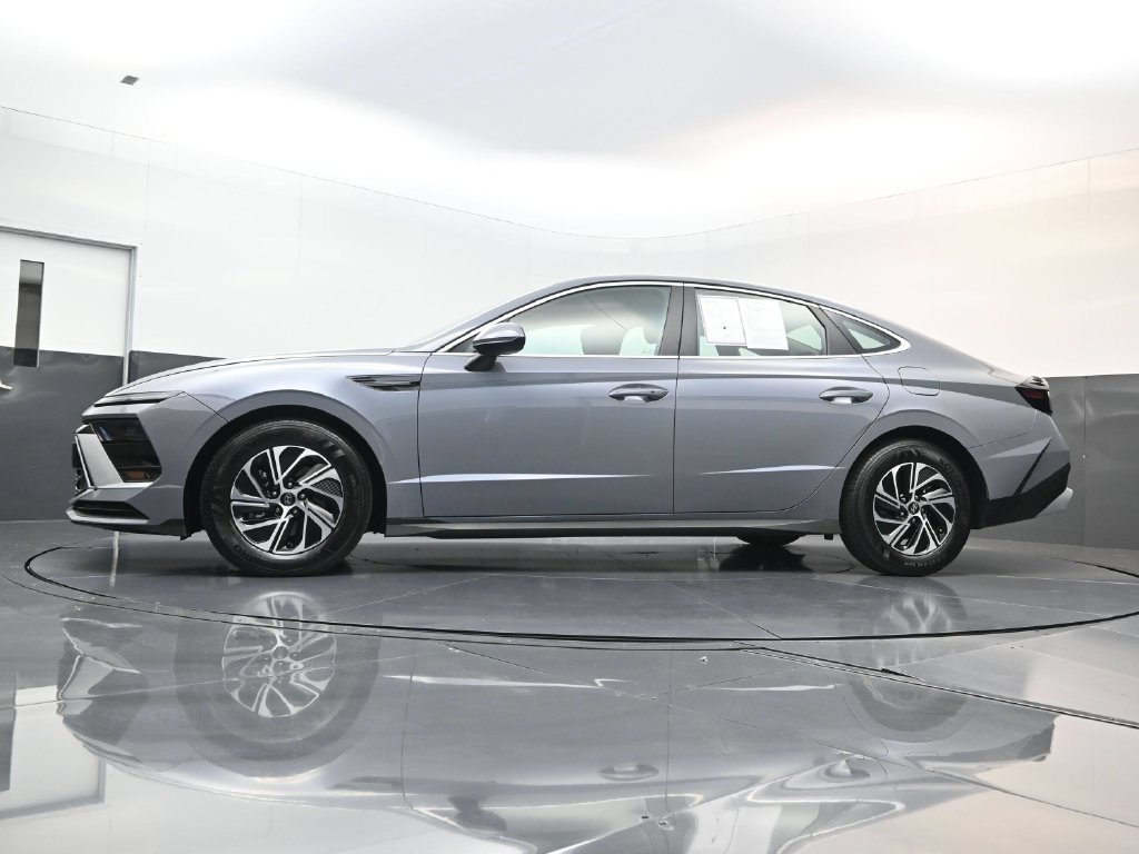 Certified 2026 Hyundai Sonata Blue FWD image 27