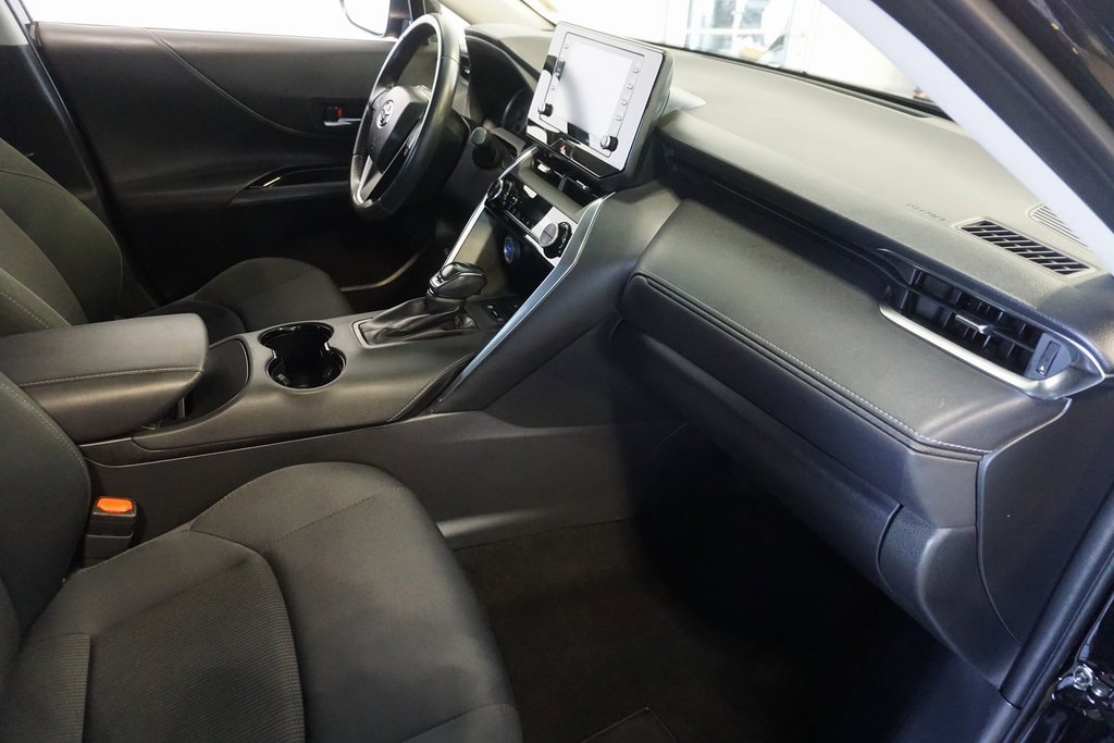 Certified 2022 Toyota Venza LE image 25