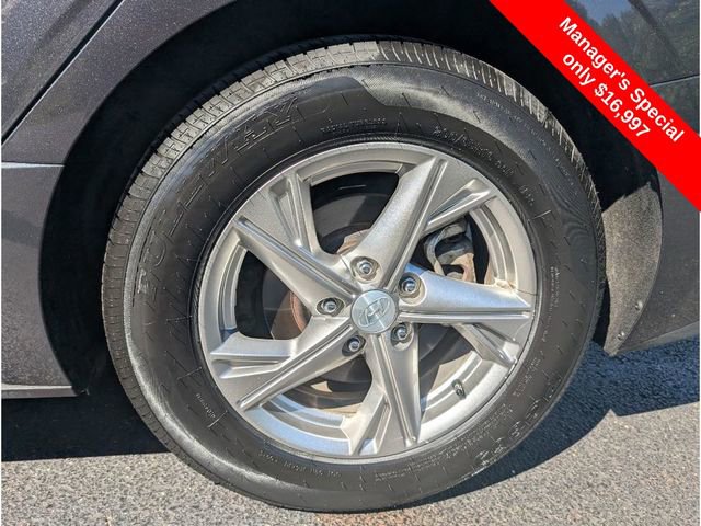 Certified 2022 Hyundai Sonata SE w/ Cargo Package image 25