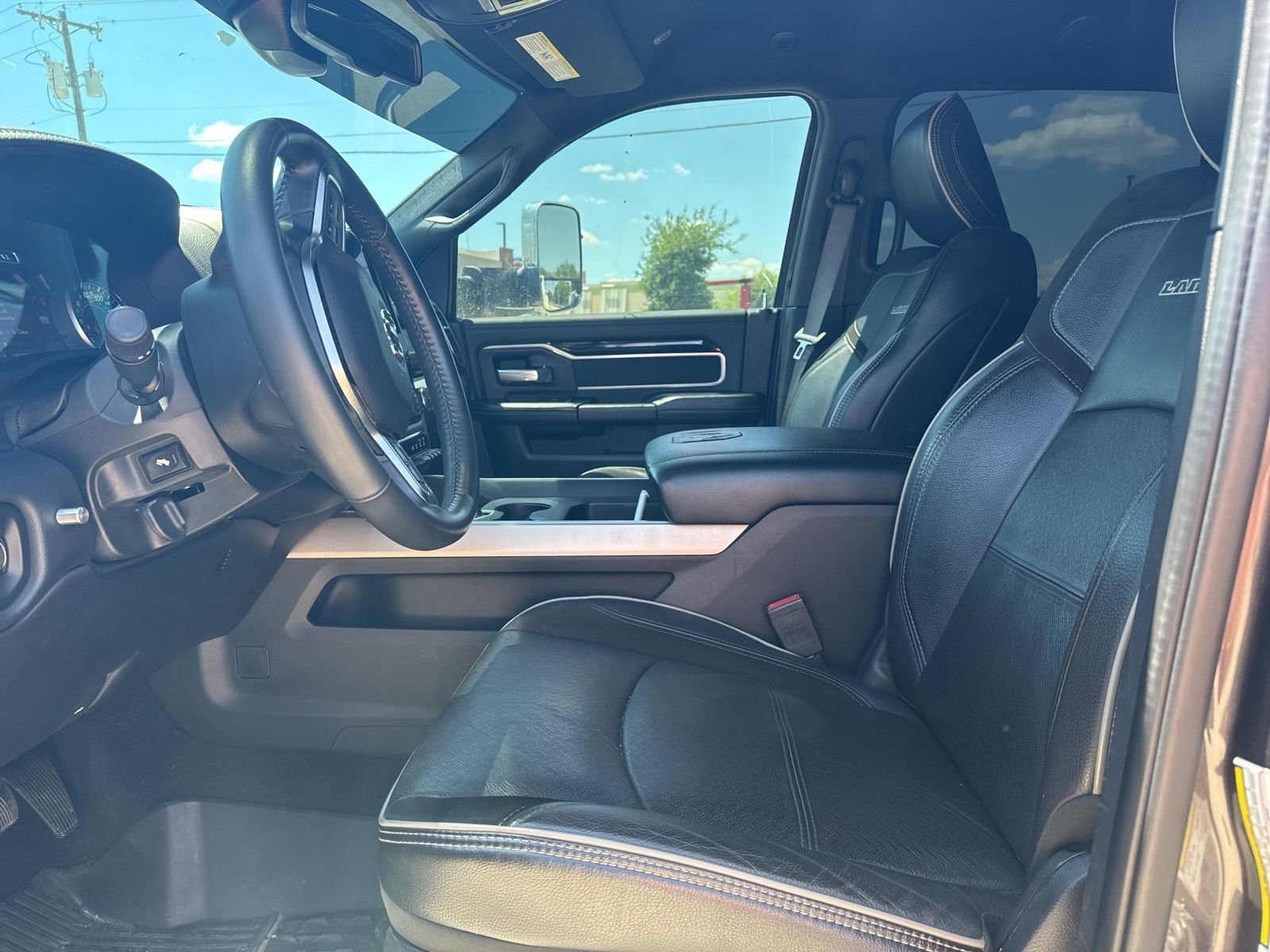 Used 2019 RAM 2500 Laramie AWD/4WD image 11