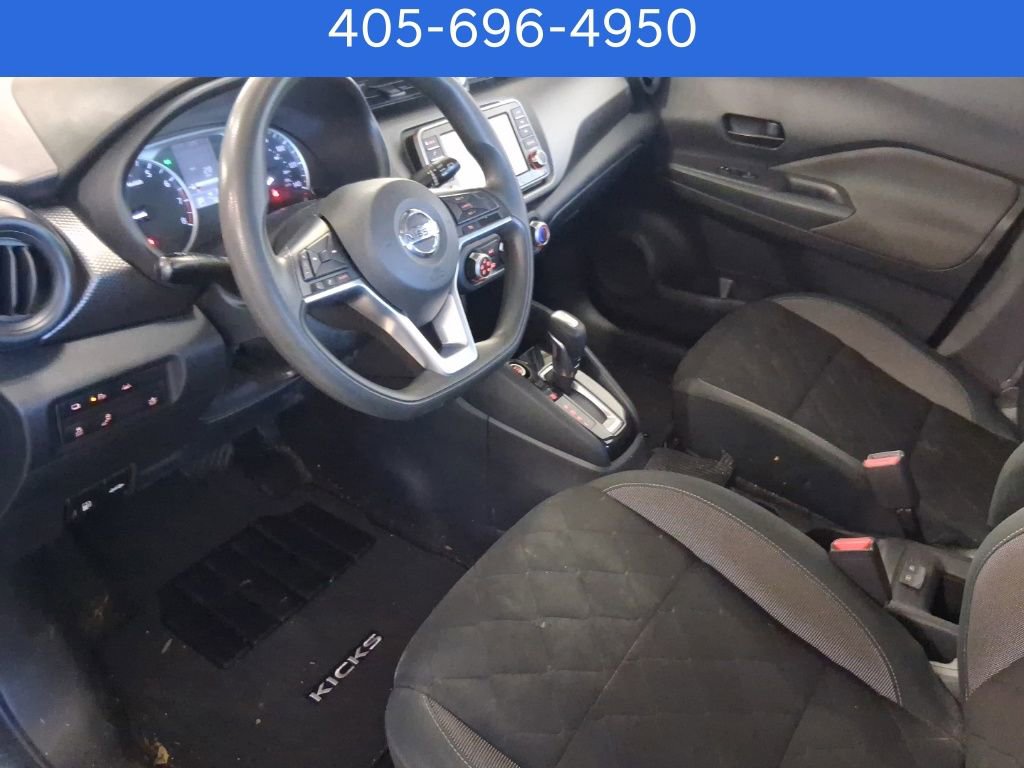 Used 2020 Nissan Kicks S image 6