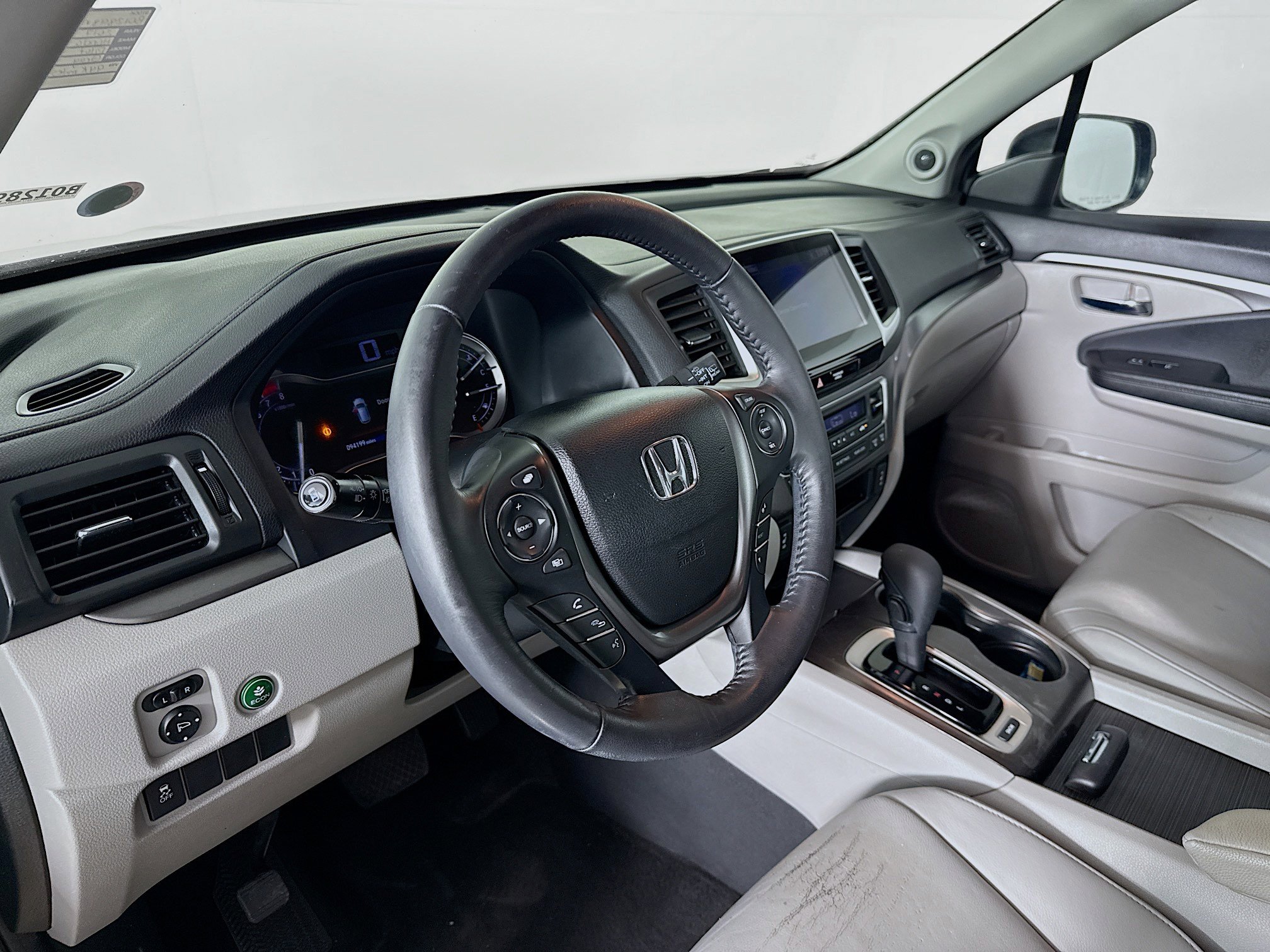 Used 2017 Honda Pilot EX-L image 8
