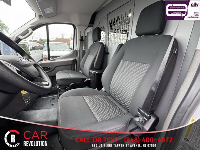 Used 2023 Ford Transit 250 Low Roof RWD image 17