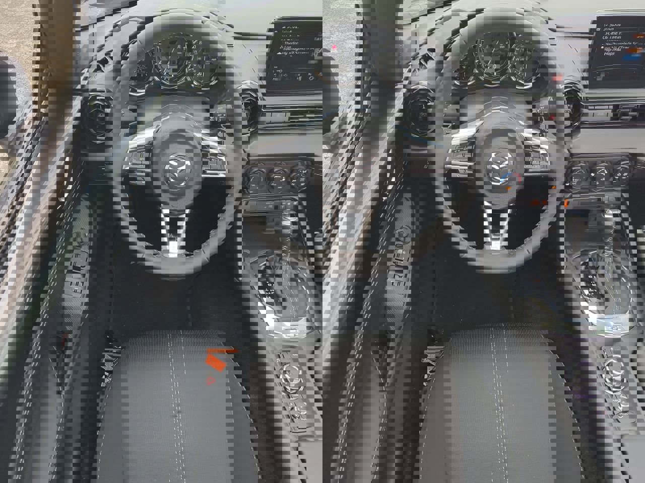 Used 2021 MAZDA MX-5 Miata Club image 12