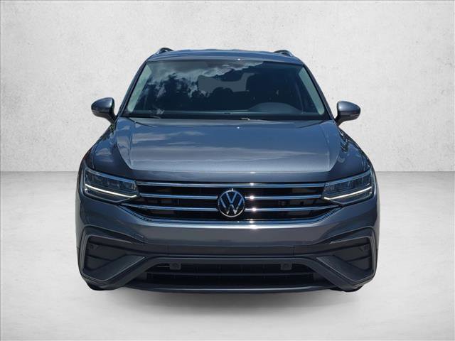 Used 2023 Volkswagen Tiguan SE FWD image 2