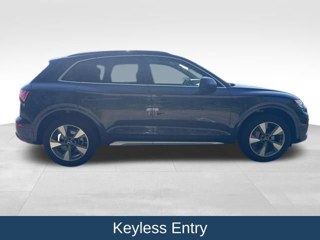 Used 2023 Audi Q5 Prestige w/ Prestige Package AWD/4WD image 10