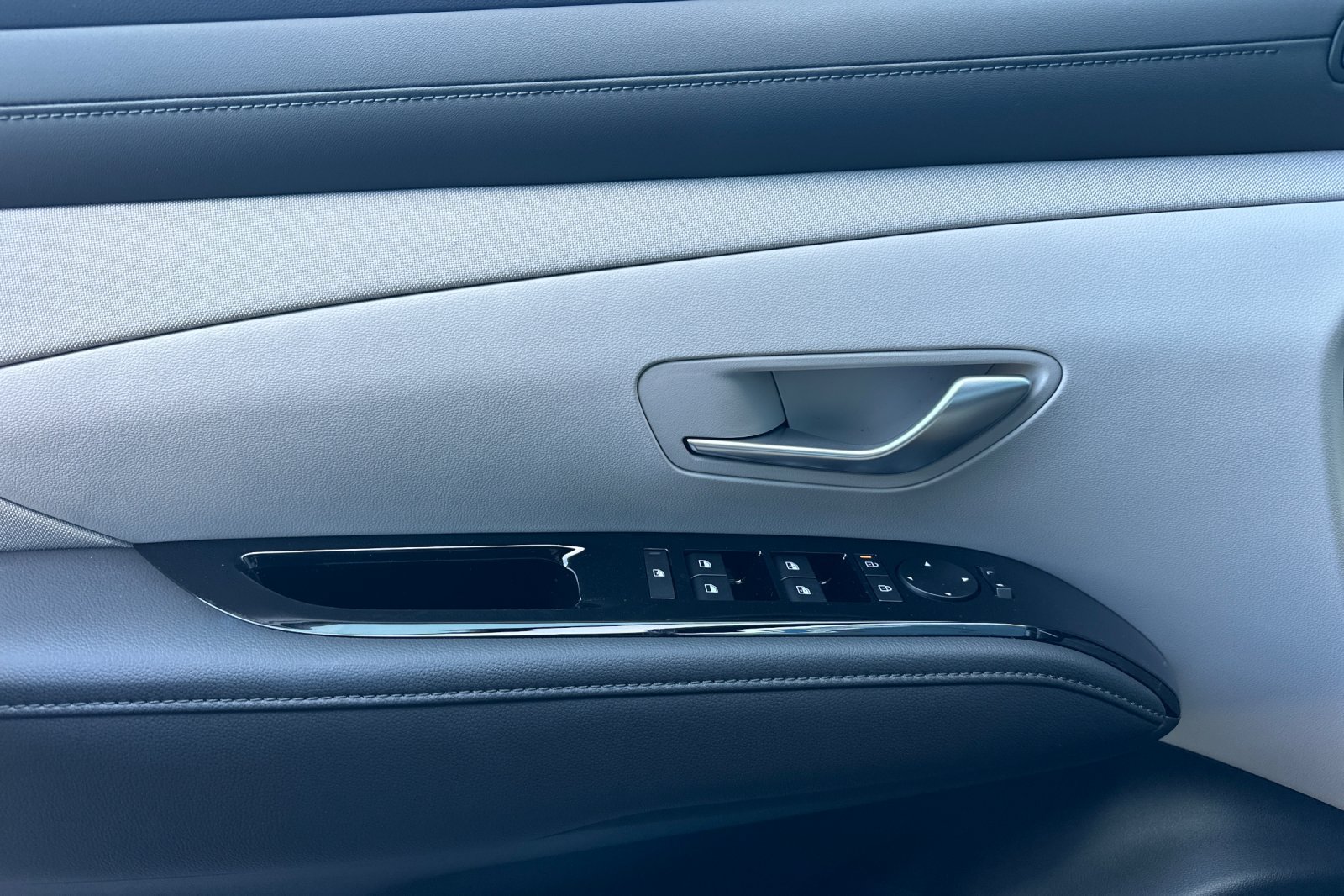 New 2026 Hyundai Tucson Limited AWD/4WD image 11