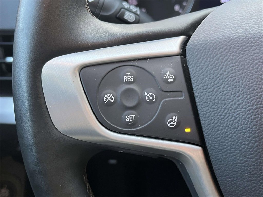 Used 2024 GMC Terrain SLT image 25