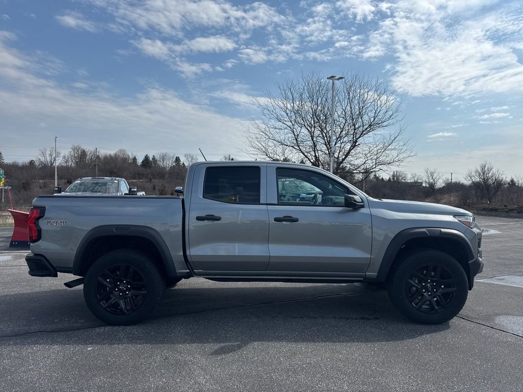 Used 2023 Chevrolet Colorado Trail Boss w/ Technology Package image 3