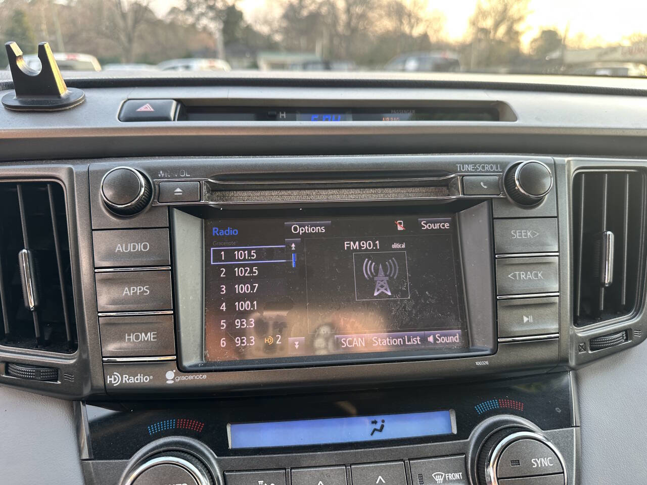 Used 2014 Toyota RAV4 XLE FWD image 10