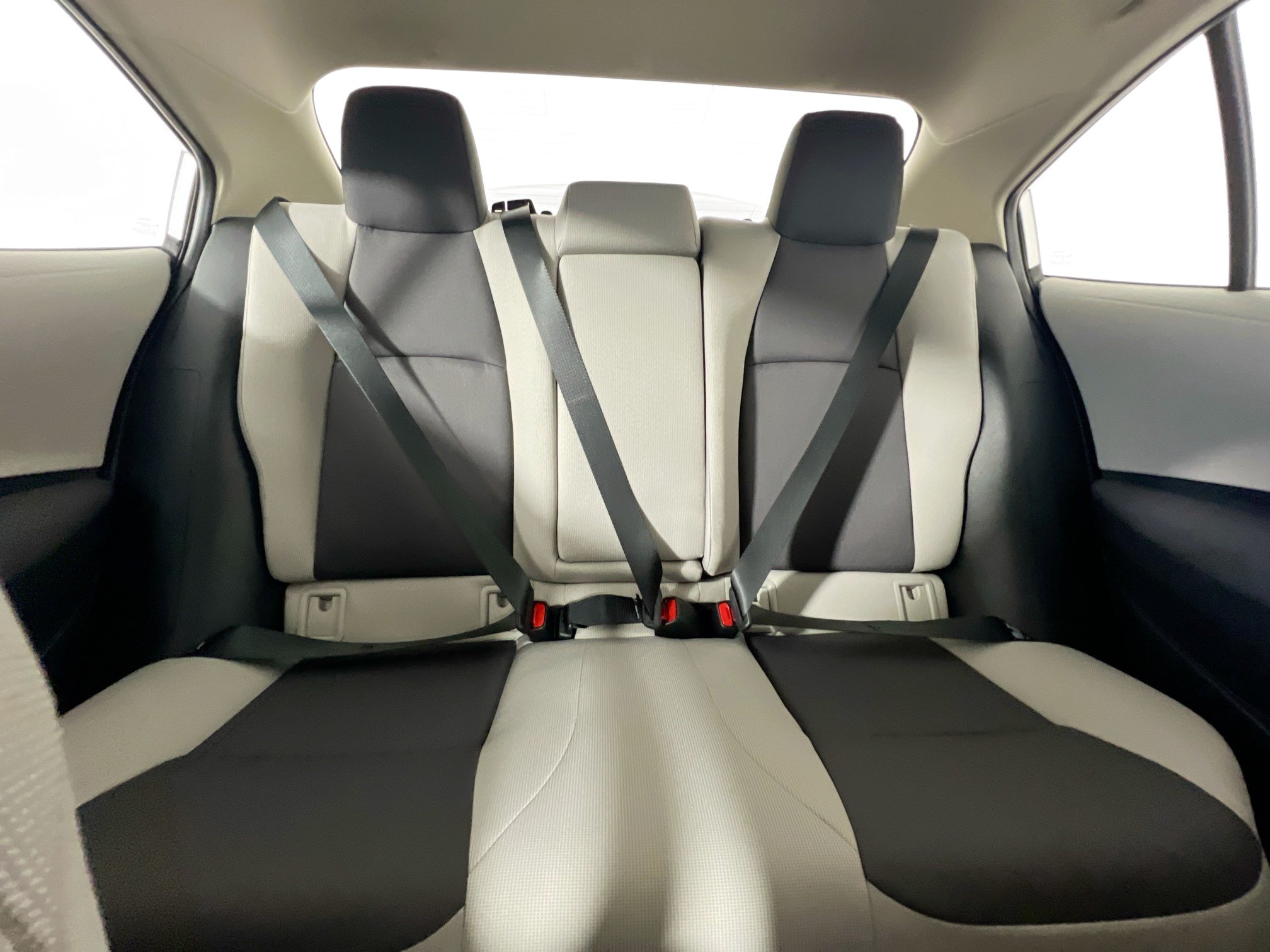 Used 2026 Toyota Corolla LE FWD image 31