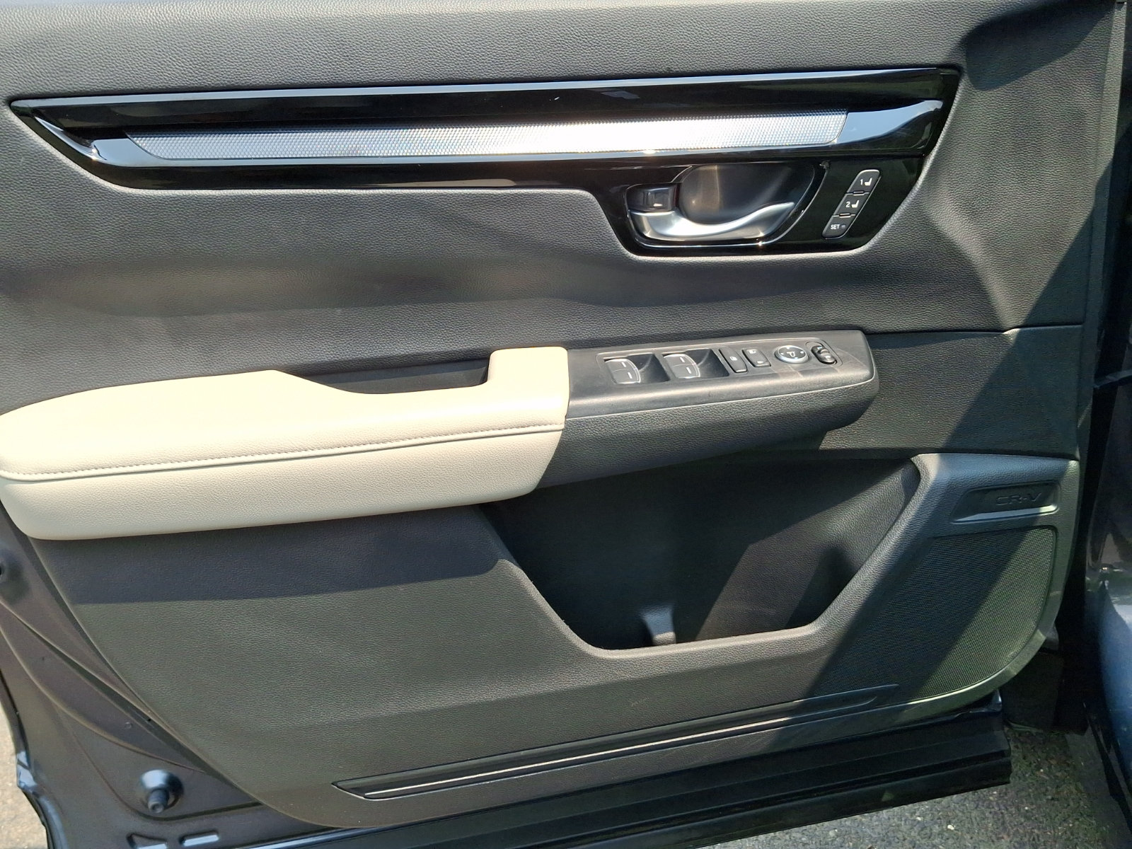 Used 2024 Honda CR-V EX-L image 12