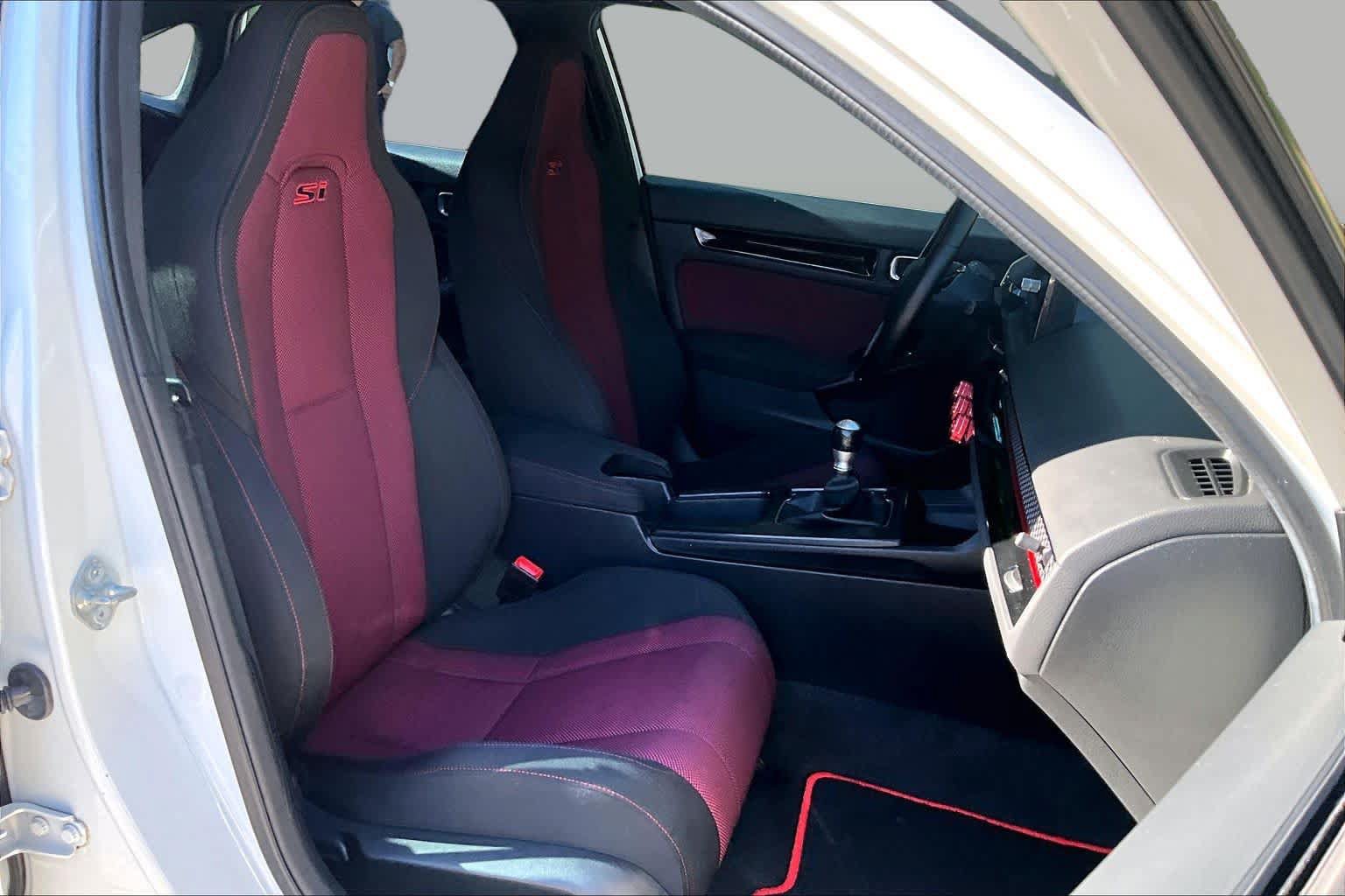 Used 2024 Honda Civic Si image 9