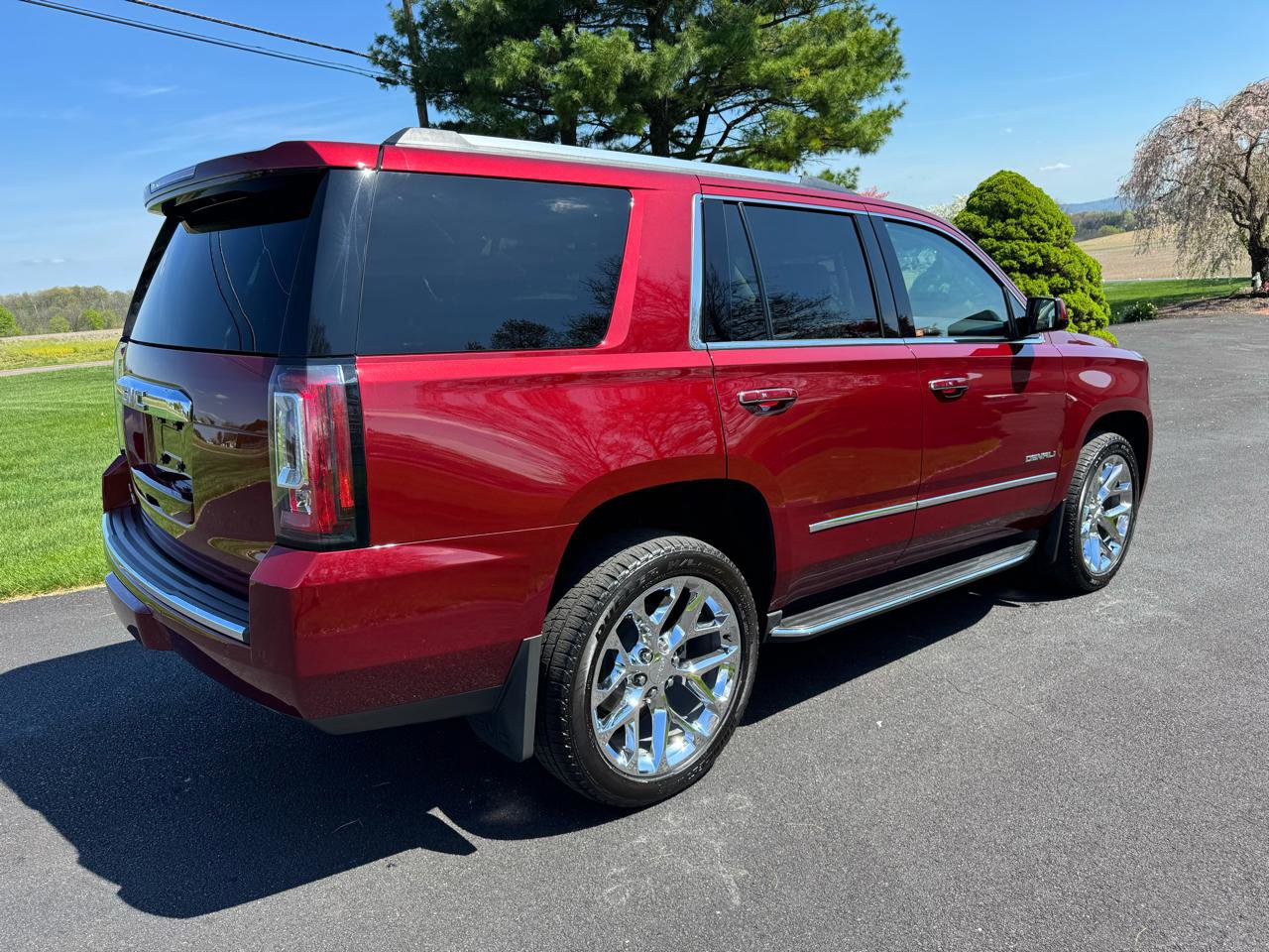 Used 2019 GMC Yukon Denali w/ Open Road Package AWD/4WD image 7