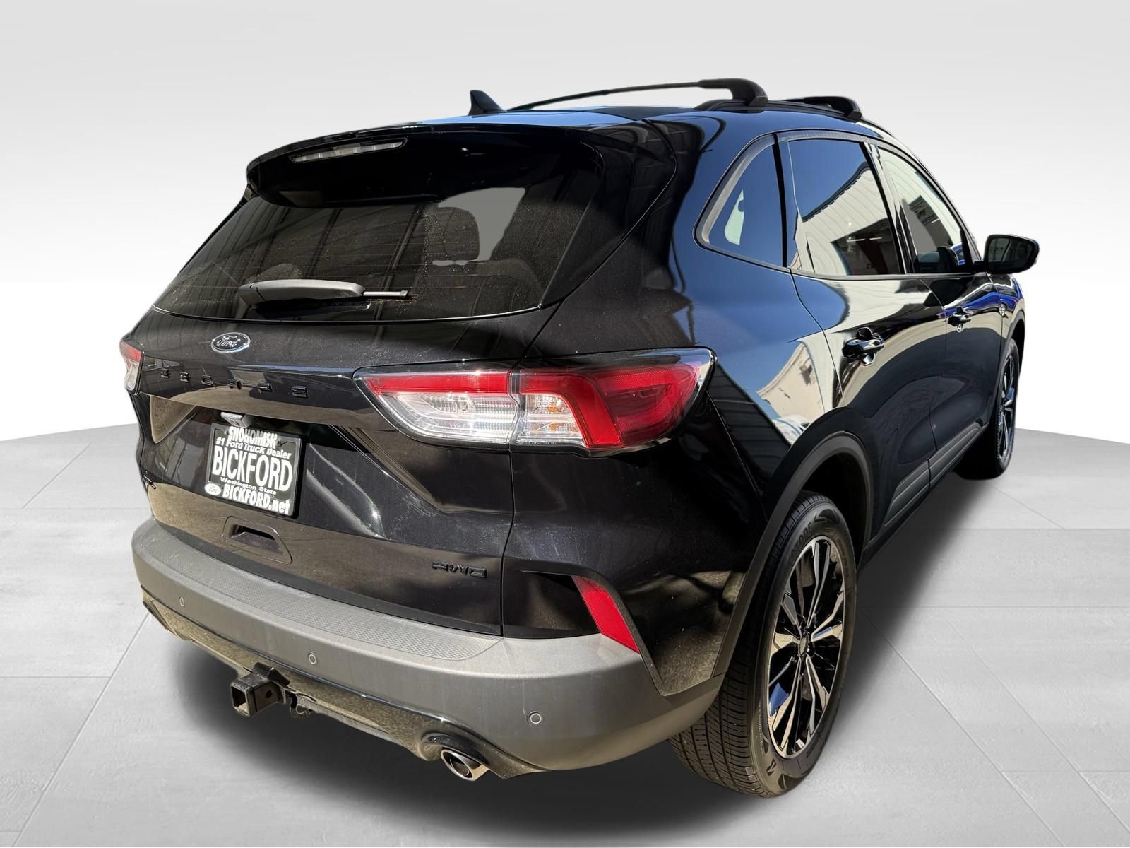 Used 2022 Ford Escape SEL w/ Technology Package AWD/4WD image 5