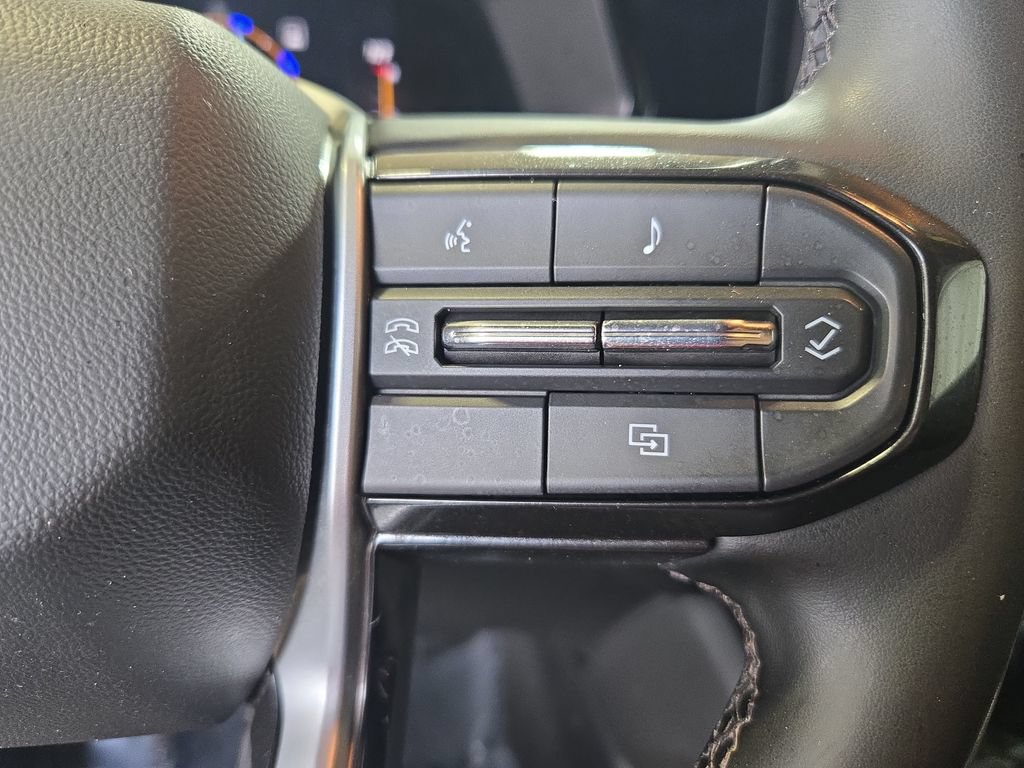 Used 2023 Chevrolet Colorado LT w/ LT Convenience Package AWD/4WD image 20
