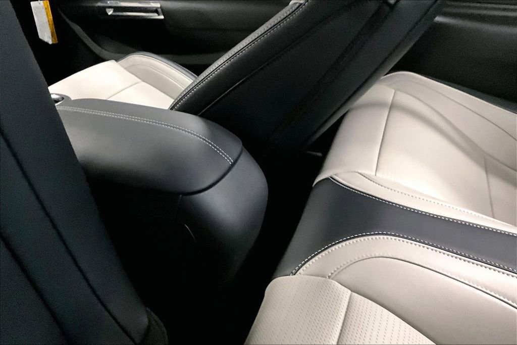 Used 2025 Ford Mustang GT Premium image 31