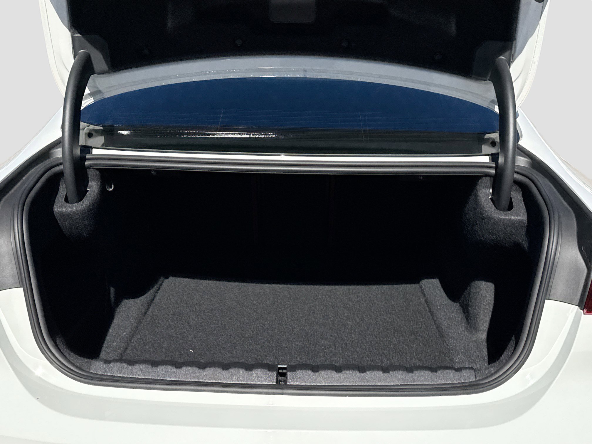 Used 2026 BMW 430i Coupe w/ M Sport Package image 12