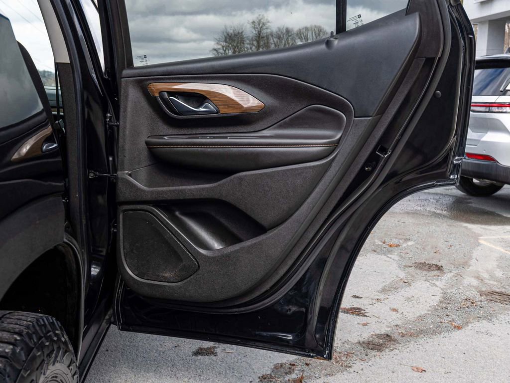 Used 2018 GMC Terrain SLE w/ Driver Convenience Package image 15