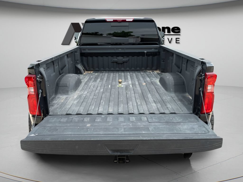 Used 2026 Chevrolet Silverado 3500 LTZ w/ LTZ Plus Package AWD/4WD image 11