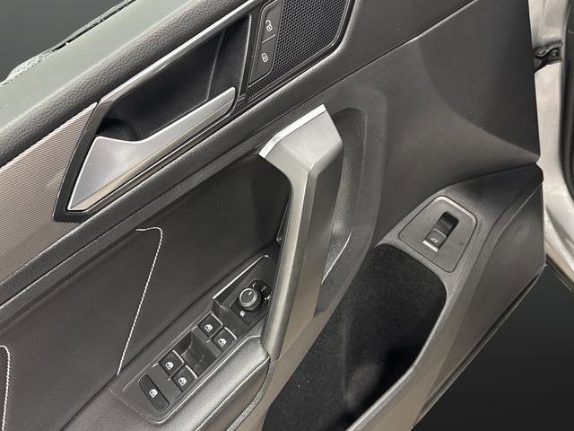 Used 2022 Volkswagen Tiguan SE image 26