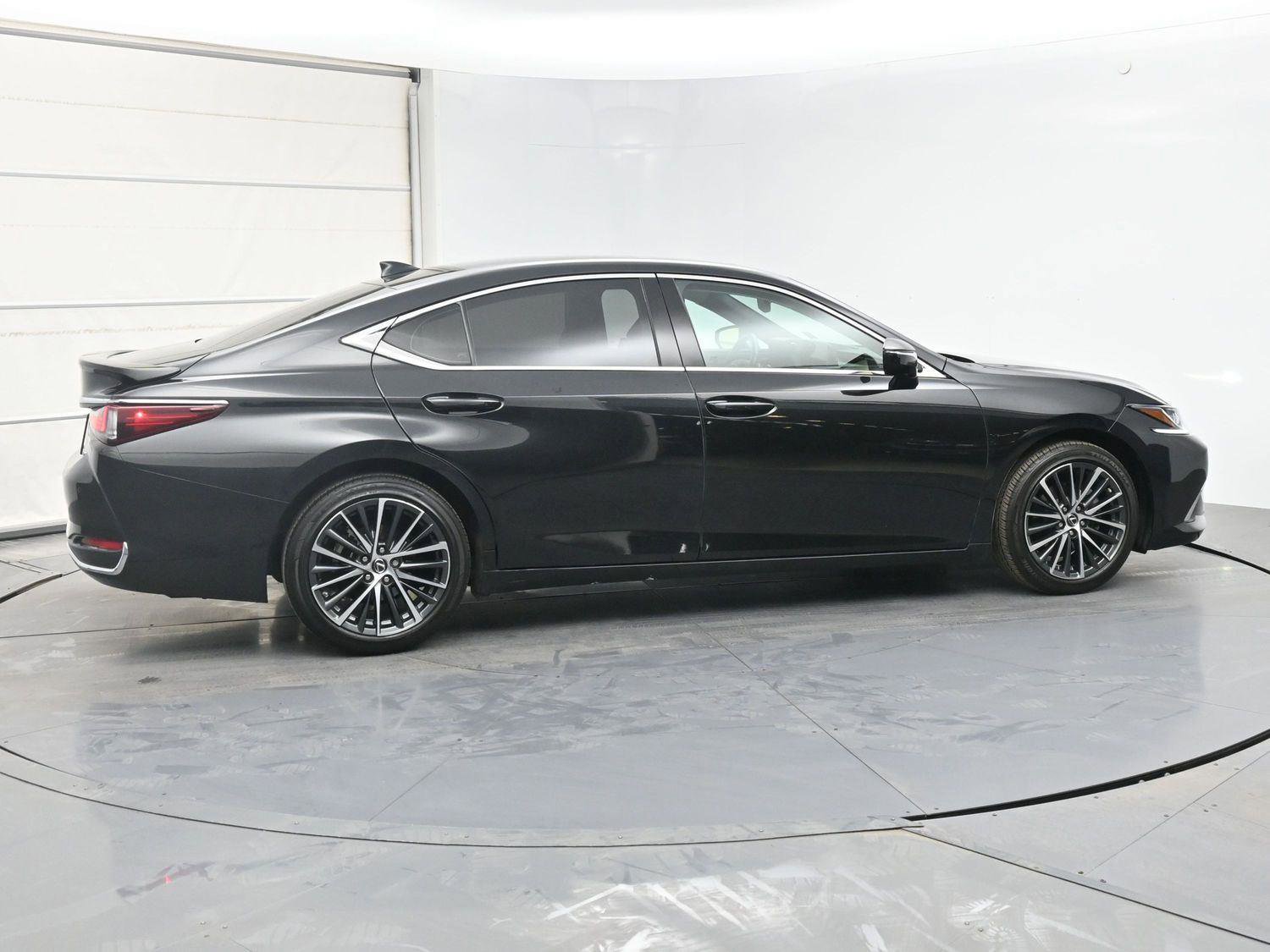 Used 2023 Lexus ES 250 w/ Premium Package AWD/4WD image 25