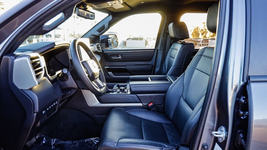 Used 2025 Toyota Tundra Limited image 21