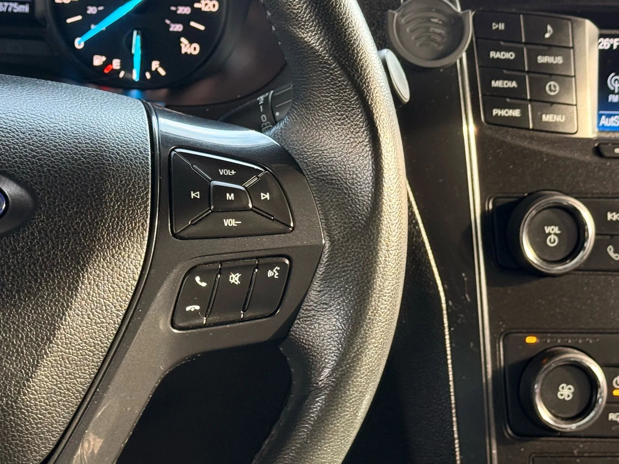 Used 2019 Ford Explorer XLT image 77