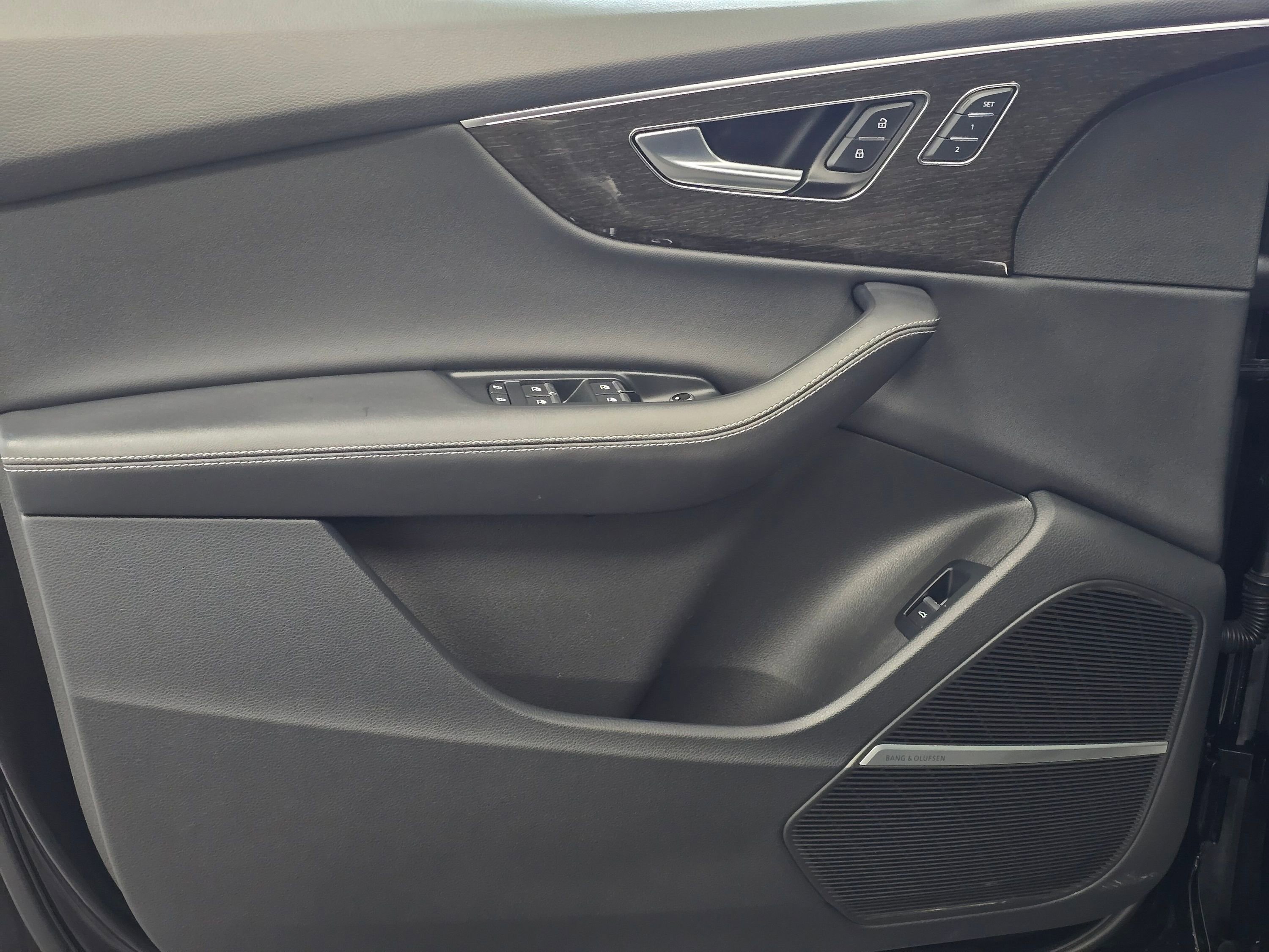 Used 2025 Audi Q7 3.0T Premium Plus image 34