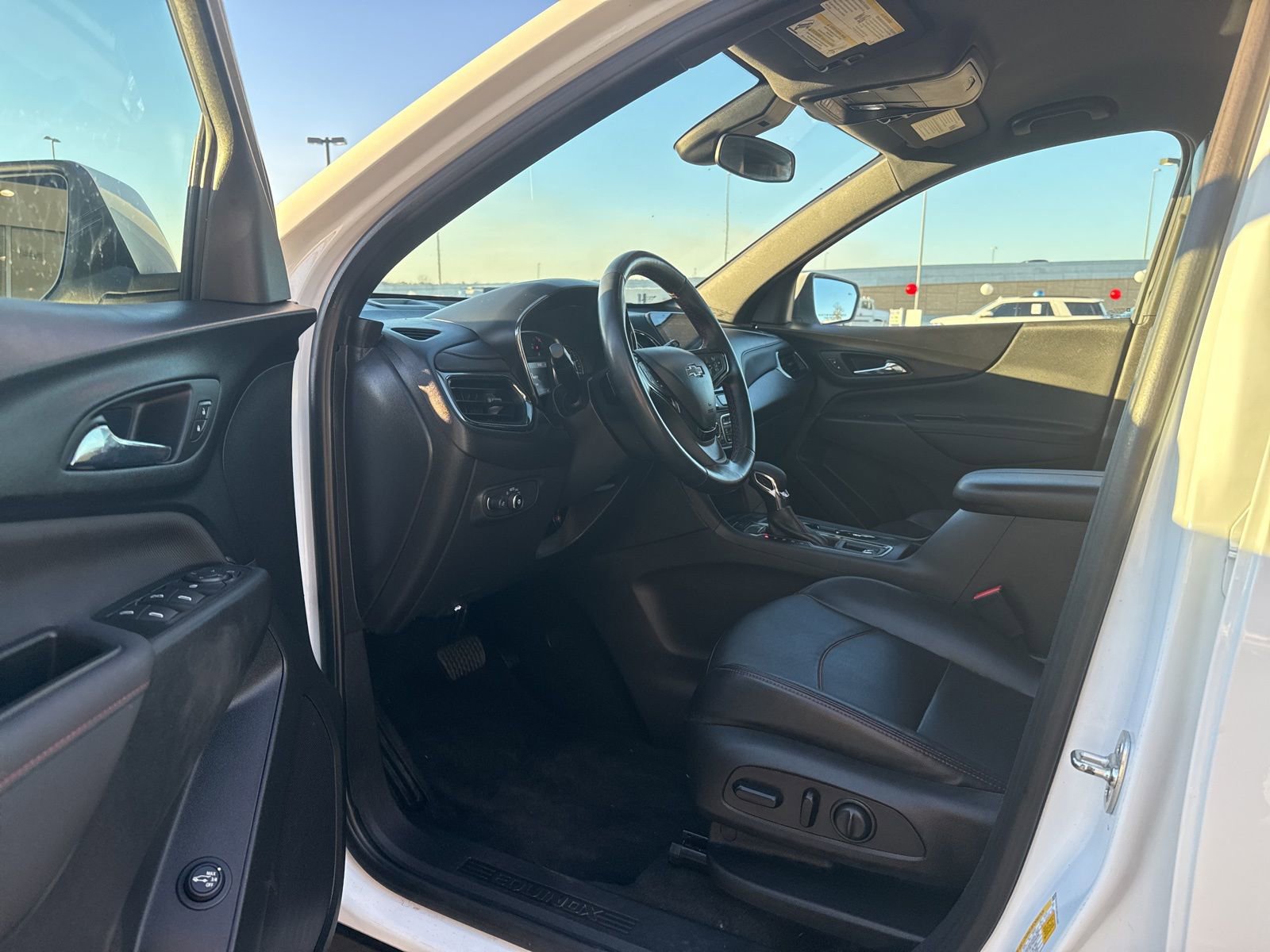 Used 2024 Chevrolet Equinox RS w/ RS Leather Package AWD/4WD image 12