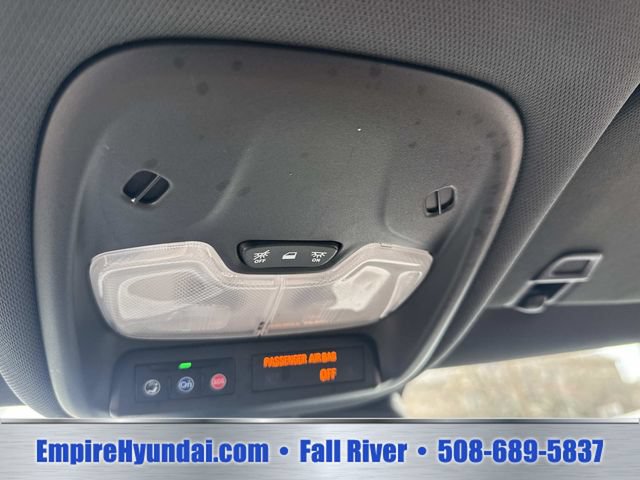 Used 2024 Chevrolet TrailBlazer RS FWD image 27
