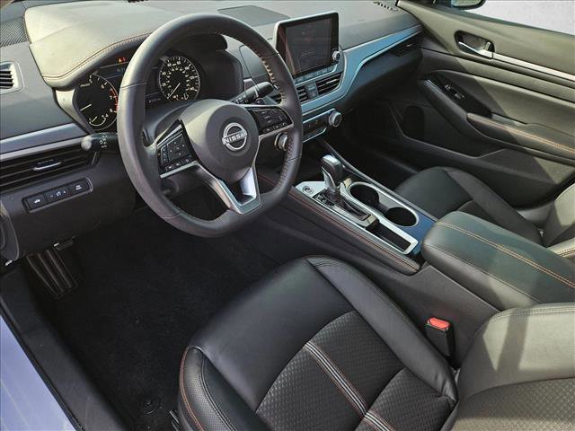 Used 2024 Nissan Altima 2.5 SR image 9