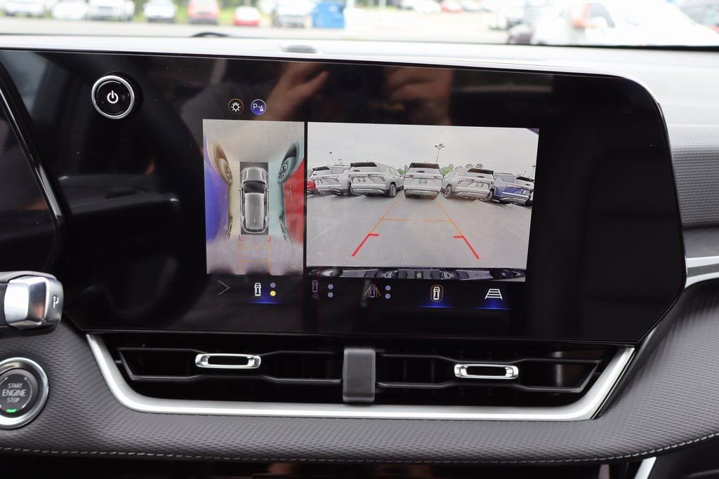 New 2026 Chevrolet Equinox LT w/ Convenience Package II image 11