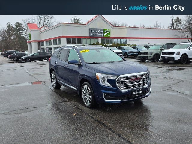 Used 2023 GMC Terrain Denali w/ Denali Premium Package image 1