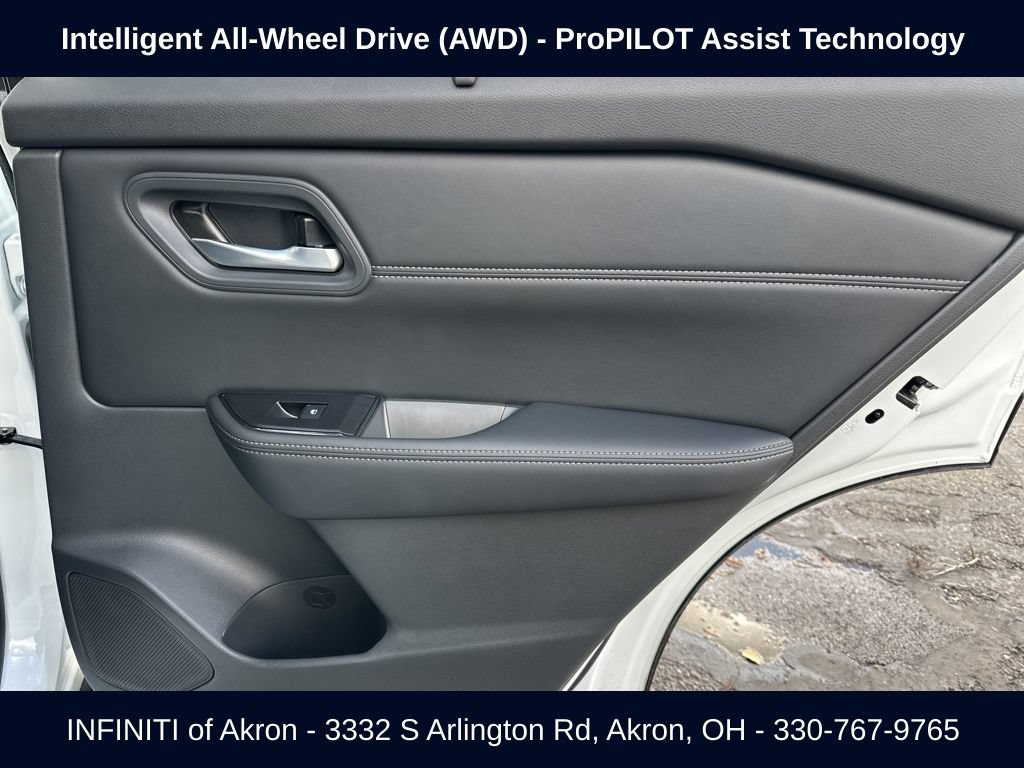 Used 2026 Nissan Rogue SV w/ SV Premium Package AWD/4WD image 28