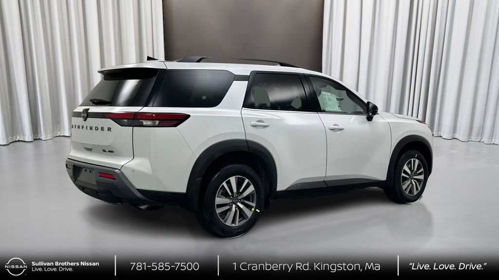 New 2026 Nissan Pathfinder SL image 5