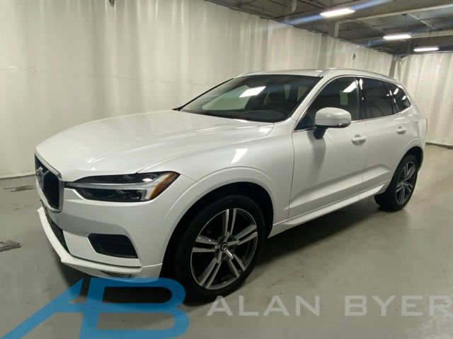 Used 2021 Volvo XC60 T5 Momentum w/ Premium Package