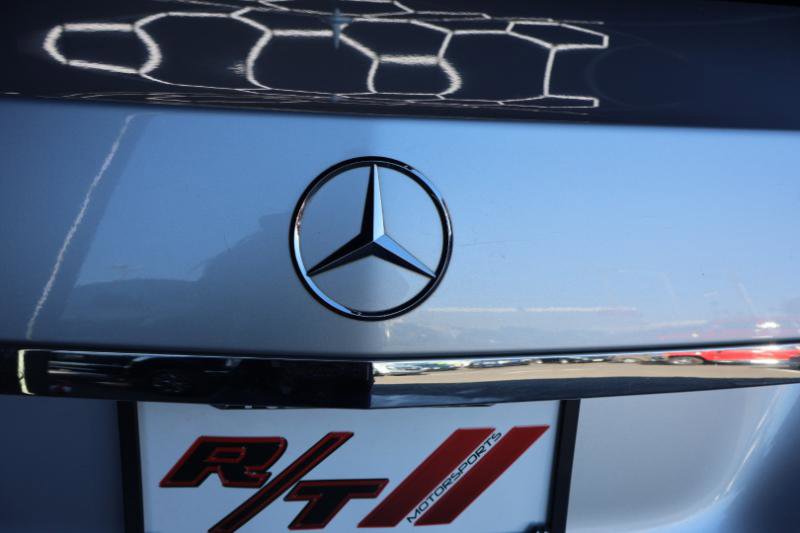 Used 2013 Mercedes-Benz E 350 4MATIC Sedan image 9