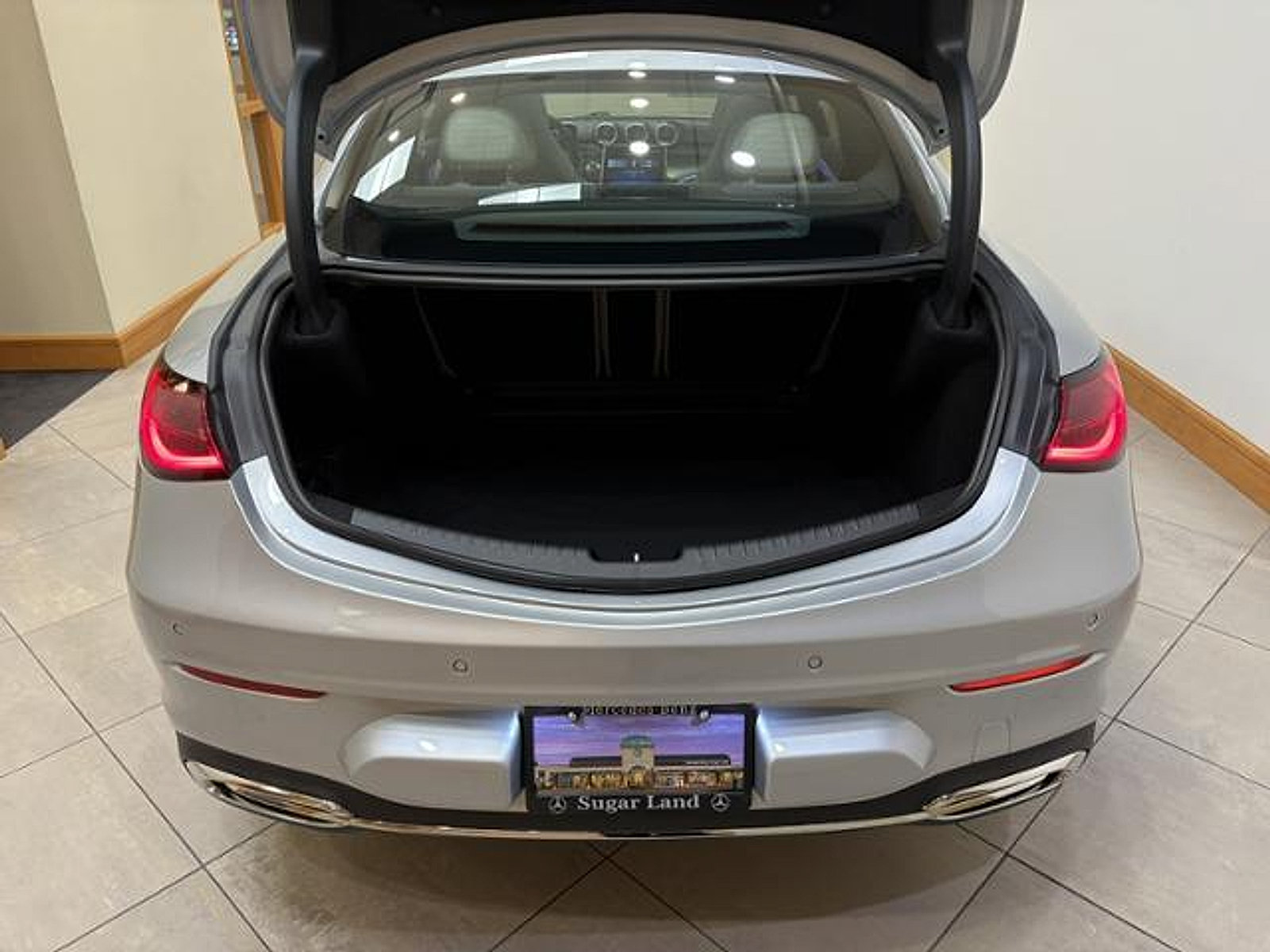 New 2026 Mercedes-Benz CLE 300 4MATIC Coupe image 11