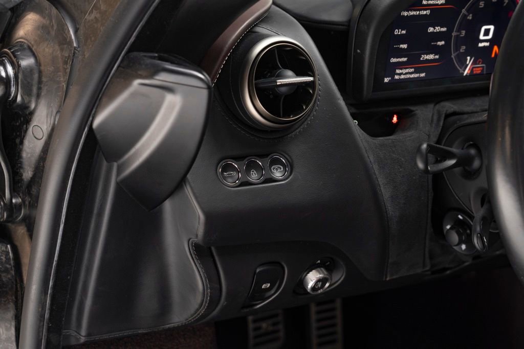 Used 2018 McLaren 720S Performance image 22