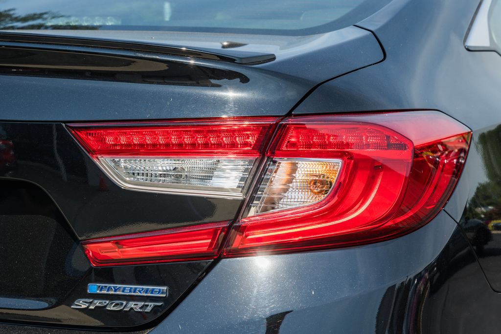 Used 2022 Honda Accord Sport image 6