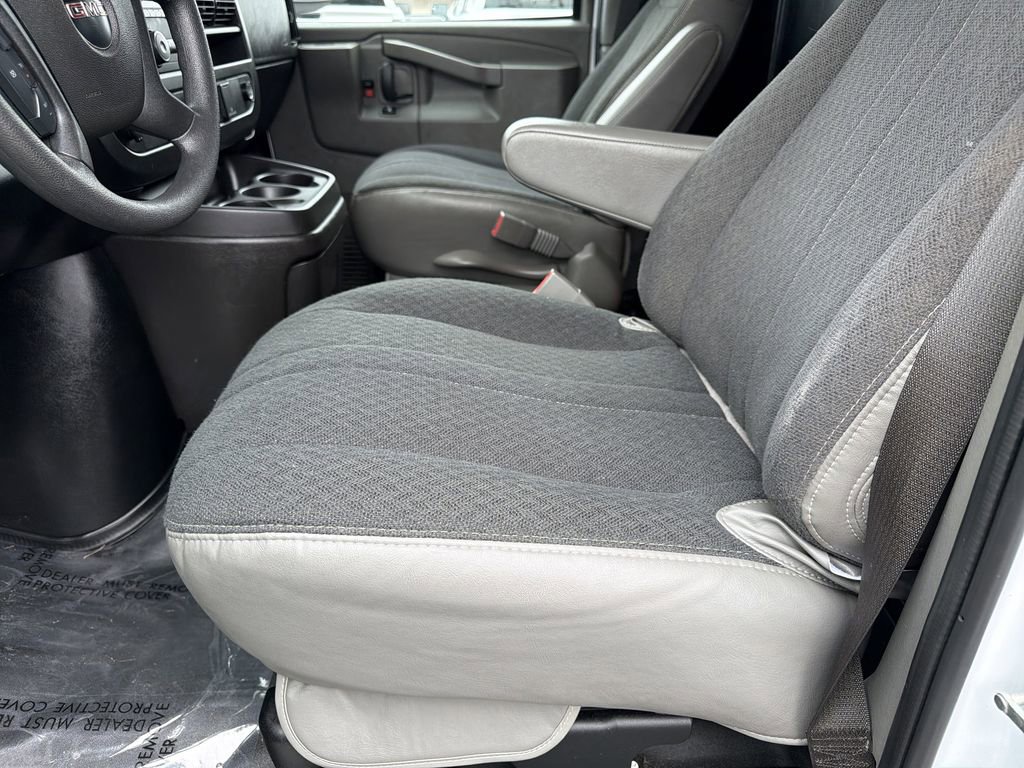 Used 2024 GMC Savana 2500 w/ Driver Convenience Package image 14