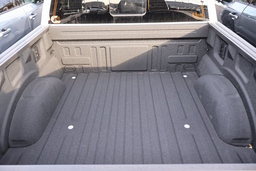 New 2025 Ford F150 XLT w/ Equipment Group 303A High image 9