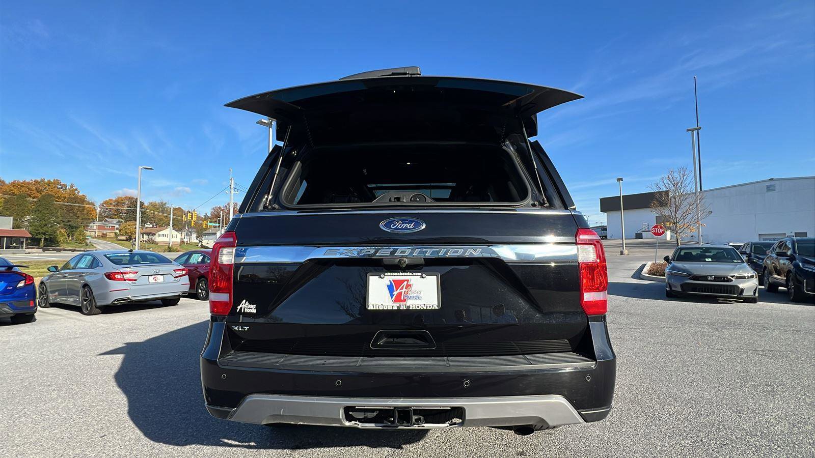 Used 2021 Ford Expedition XLT image 19